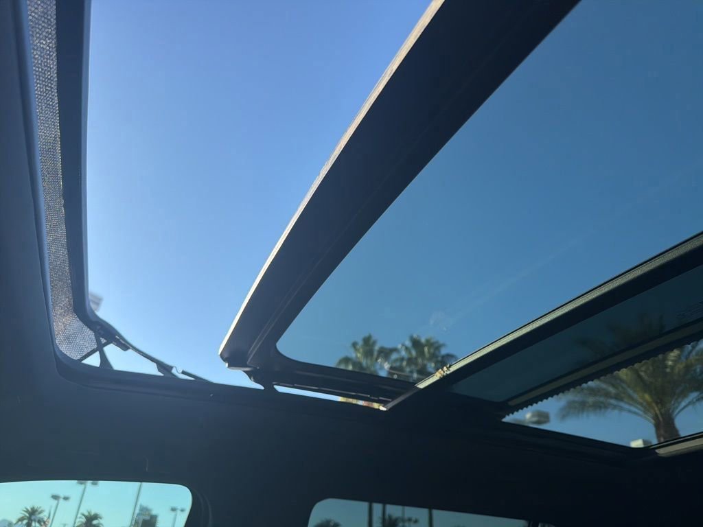 Used 2022 Chevrolet Tahoe Z71 w/ Z71 Off-Road Package image 6