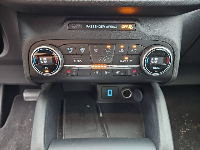 Certified 2020 Ford Escape Titanium w/ Titanium Premium Package 2.0 AWD/4WD image 20
