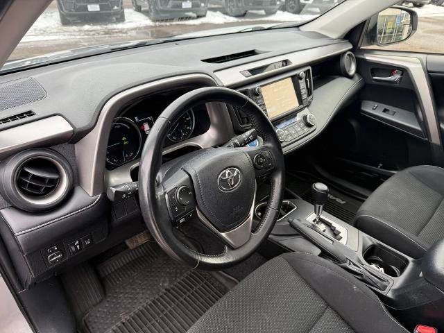 Used 2018 Toyota RAV4 XLE image 31