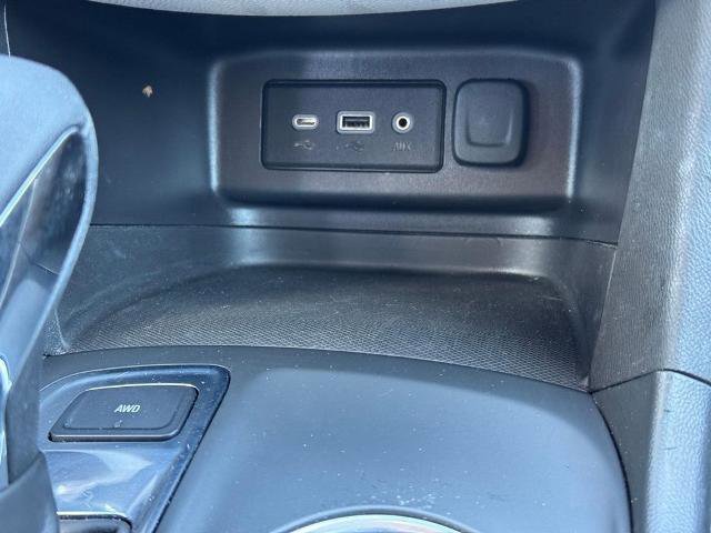 Used 2021 Chevrolet Equinox LT image 16