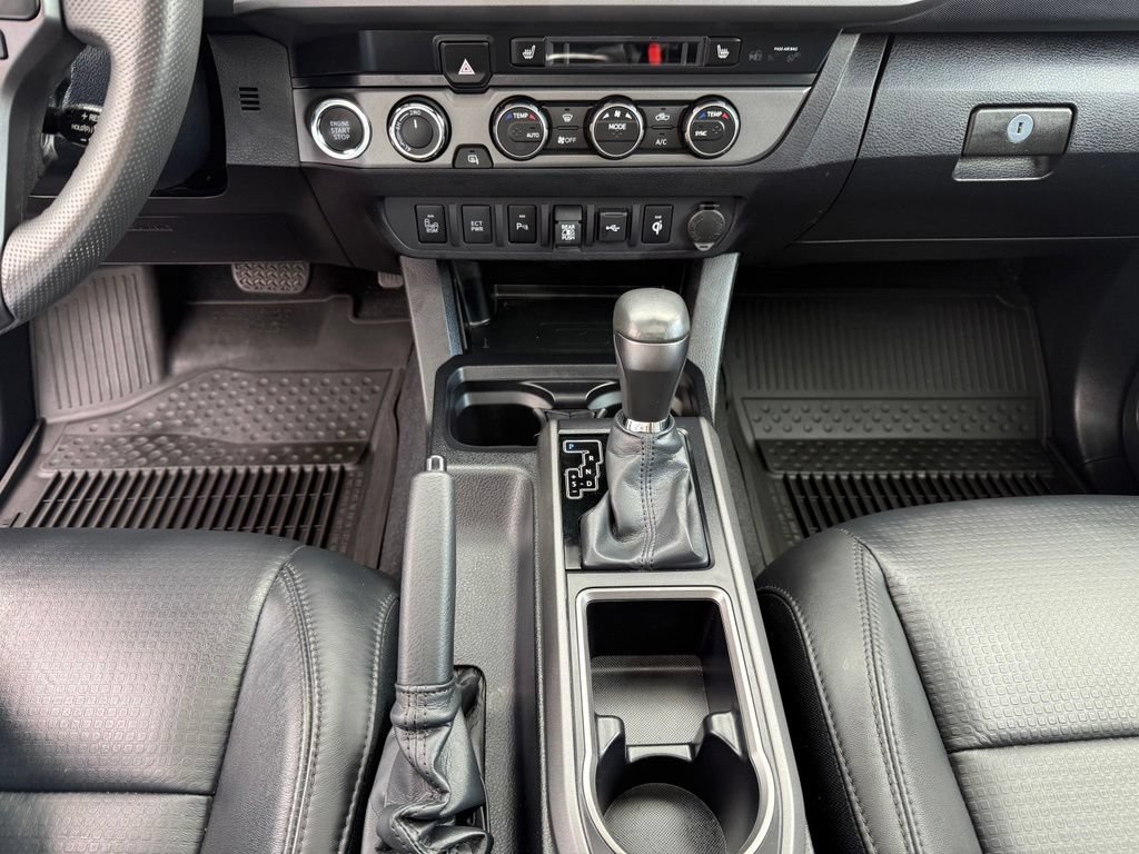 Used 2022 Toyota Tacoma TRD Sport w/ TRD Premium Sport Package AWD/4WD image 14