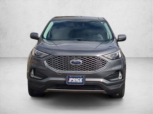Certified 2024 Ford Edge SEL w/ Convenience Package AWD/4WD image 2