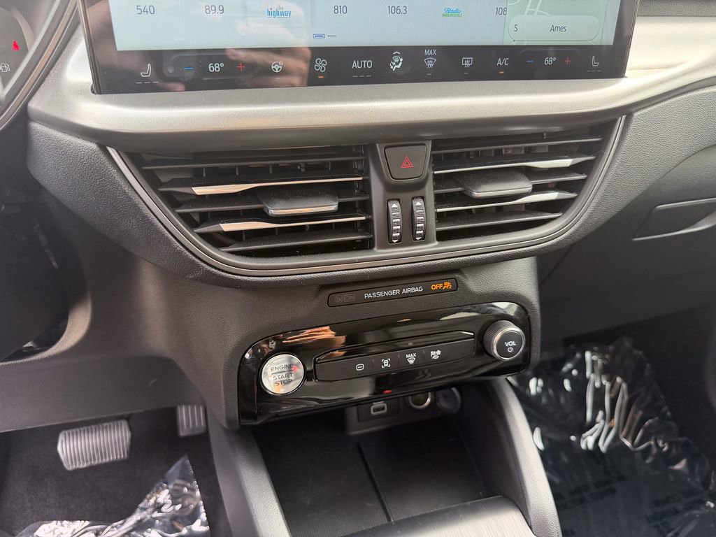 Certified 2025 Ford Escape SE image 20