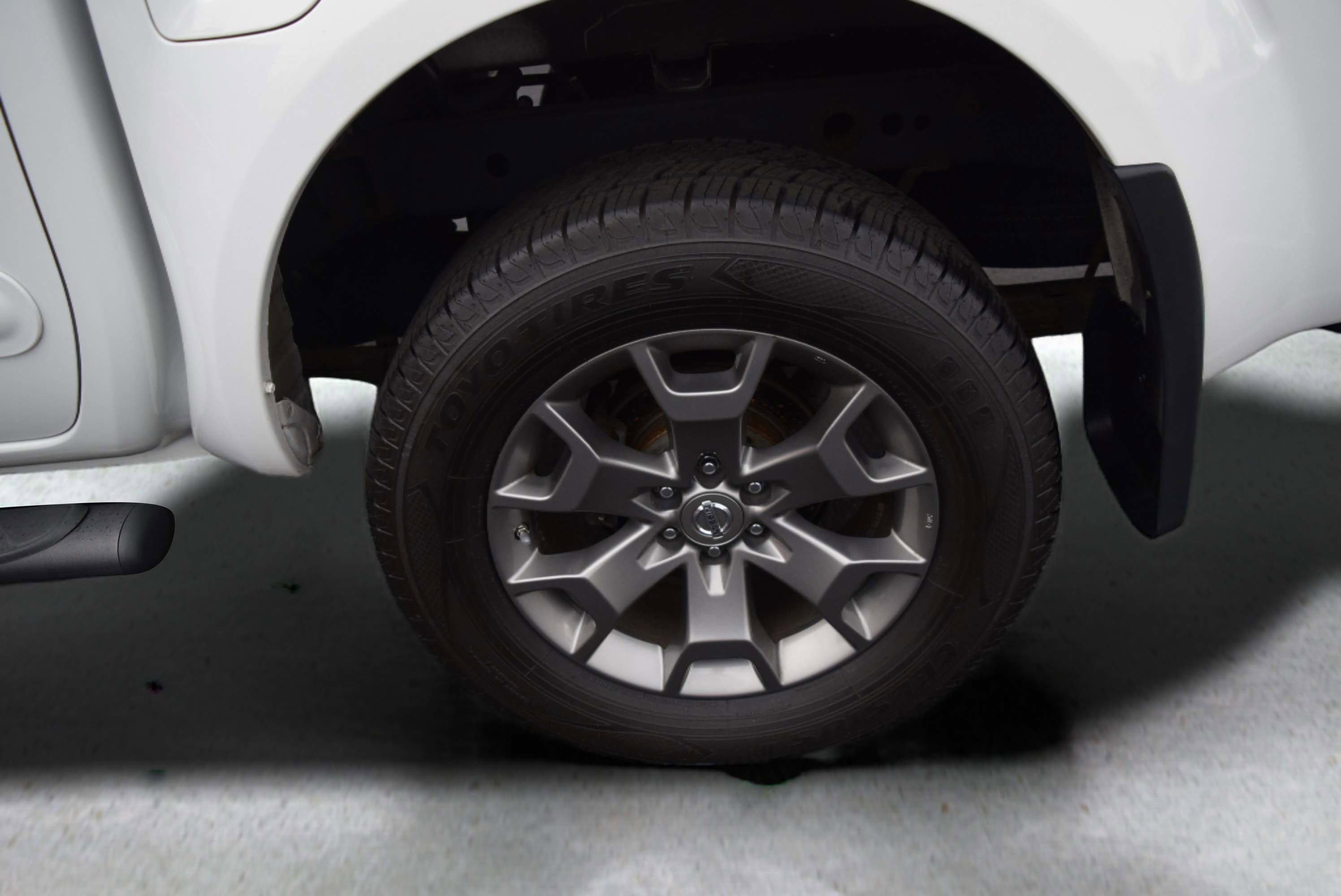 Used 2017 Nissan Frontier SL image 8