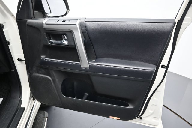 Used 2018 Toyota 4Runner Limited RWD image 32