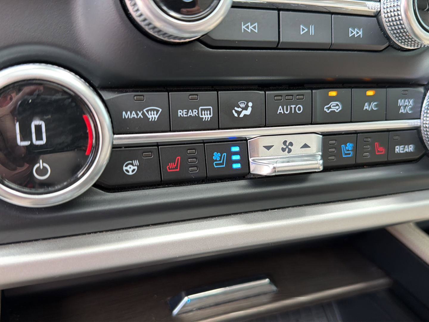 Certified 2024 Ford Expedition Max Limited AWD/4WD image 29