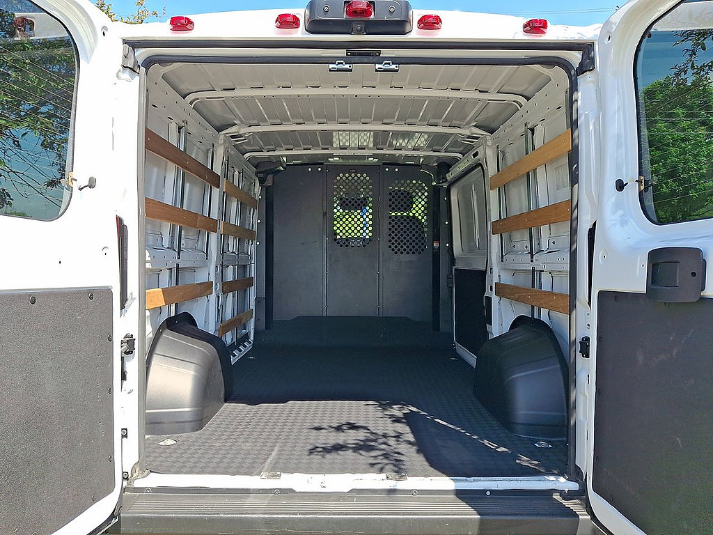 Used 2025 RAM ProMaster 2500 w/ U-Haul Equipment Group FWD image 11