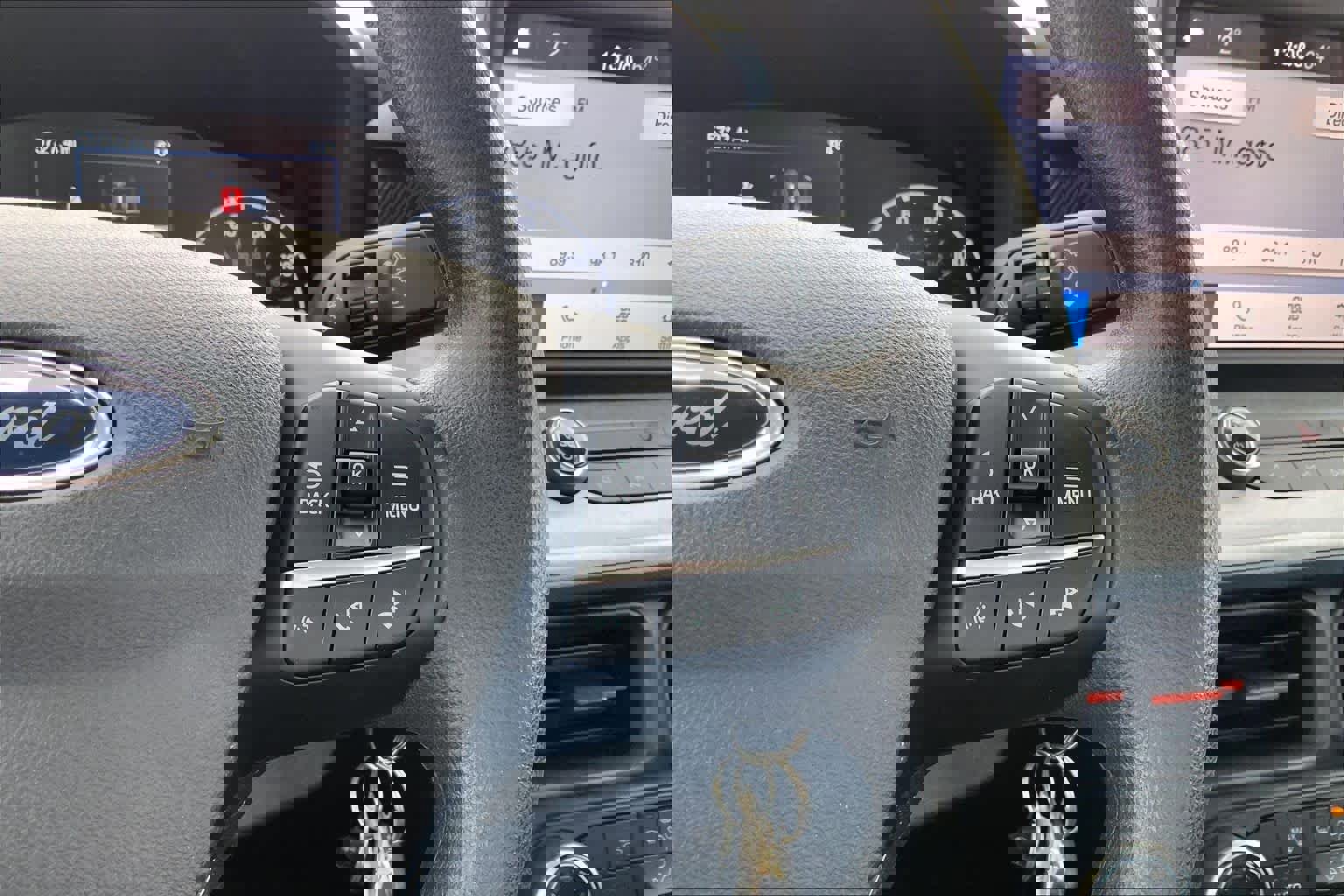 Certified 2024 Ford Maverick XLT image 24