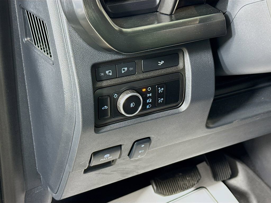 Certified 2023 Ford F250 Lariat w/ Sport Appearance Package image 14