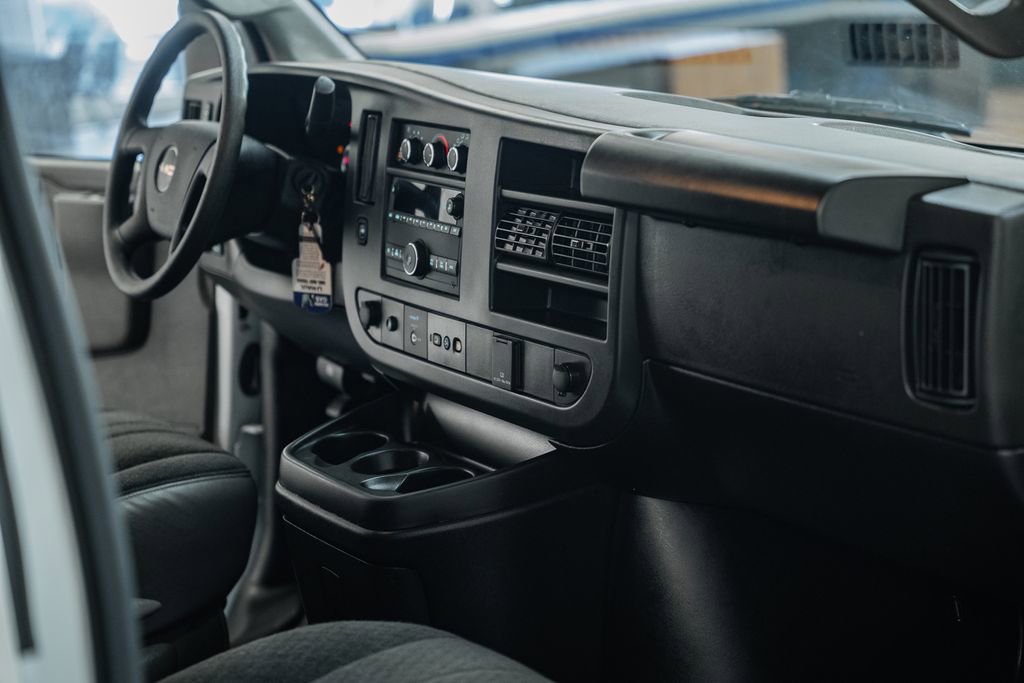 Used 2024 GMC Savana 2500 w/ Driver Convenience Package image 23