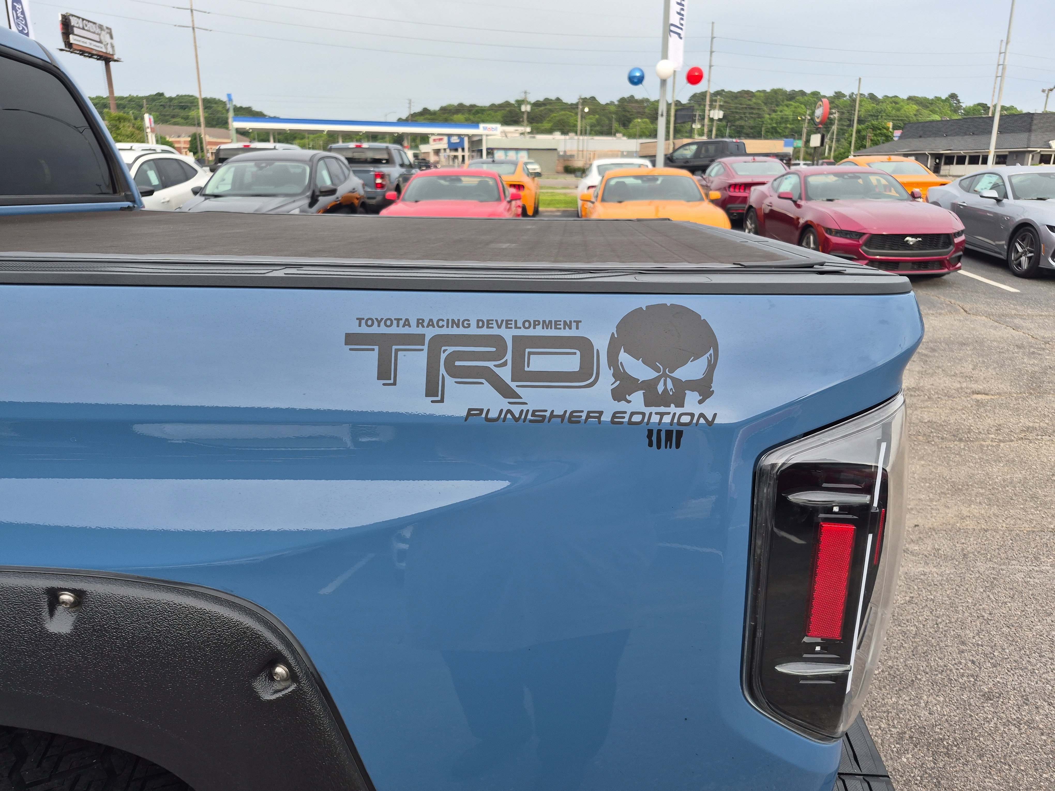 Used 2019 Toyota Tundra SR5 w/ SR5 Upgrade Package AWD/4WD image 9