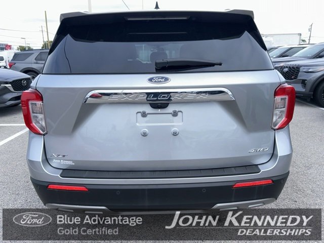 Certified 2022 Ford Explorer XLT w/ Equipment Group 202A image 3