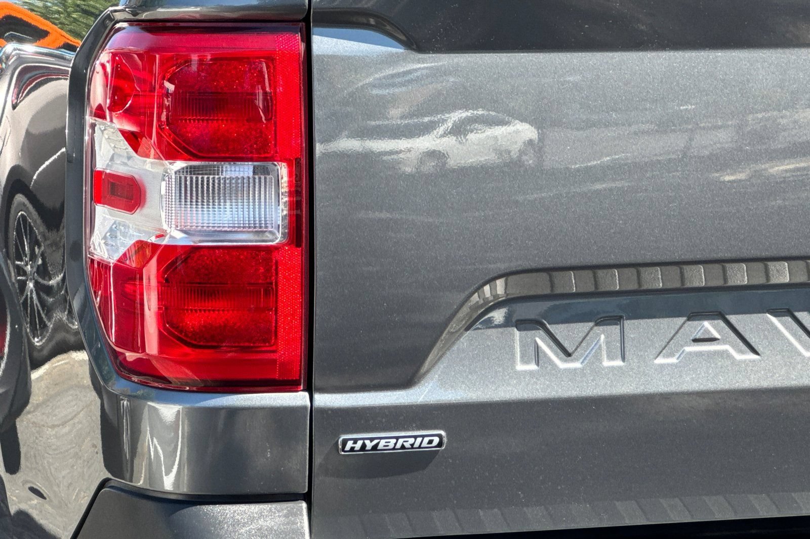 Certified 2024 Ford Maverick Lariat FWD image 28