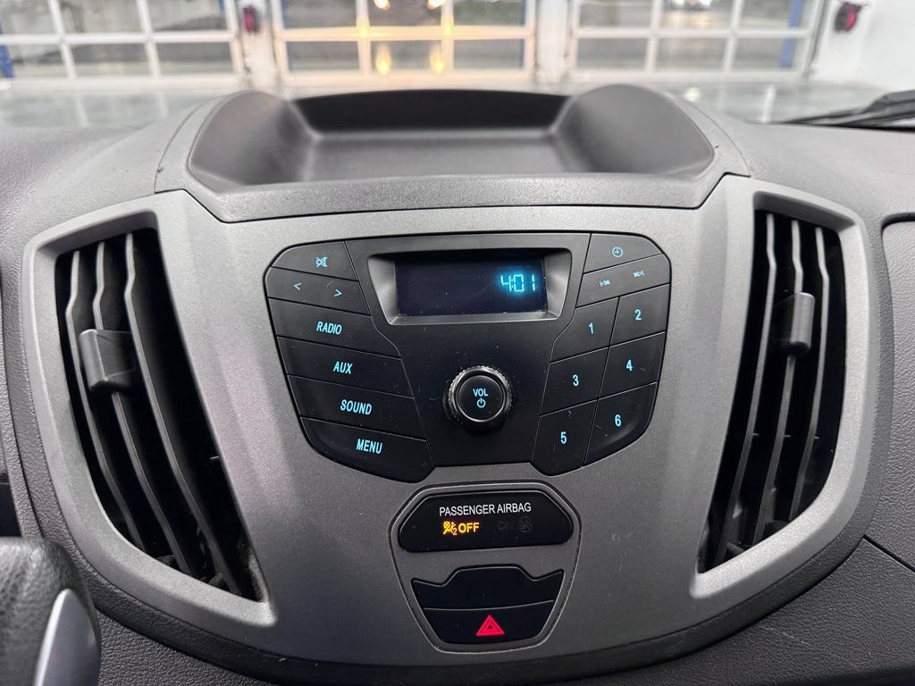Certified 2019 Ford Transit 150 130 Low Roof RWD image 23