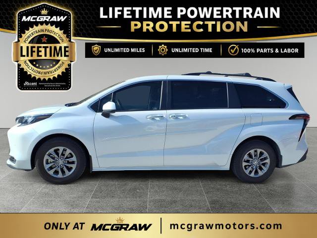 Used 2024 Toyota Sienna XLE FWD image 8