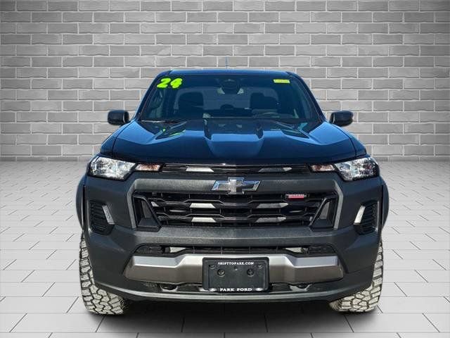Used 2024 Chevrolet Colorado Trail Boss image 8