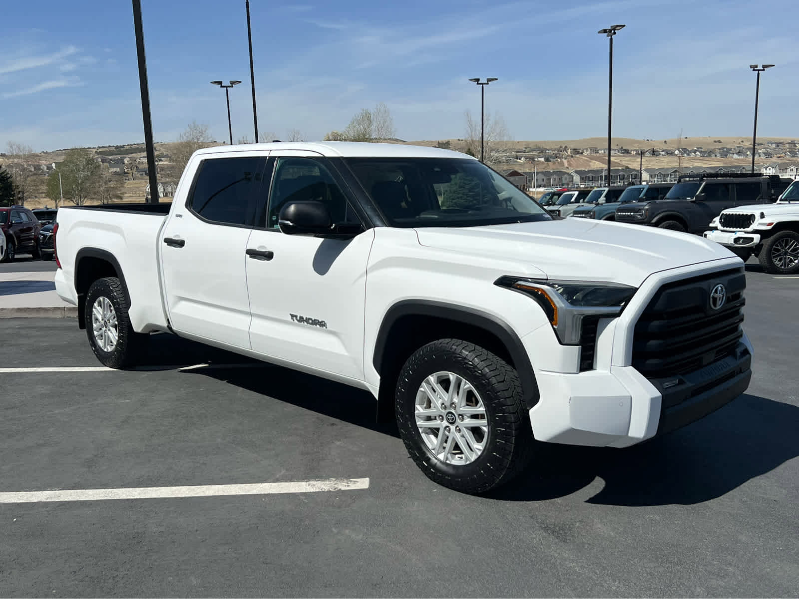 Used 2022 Toyota Tundra SR5 w/ SR5 Convenience Package image 5