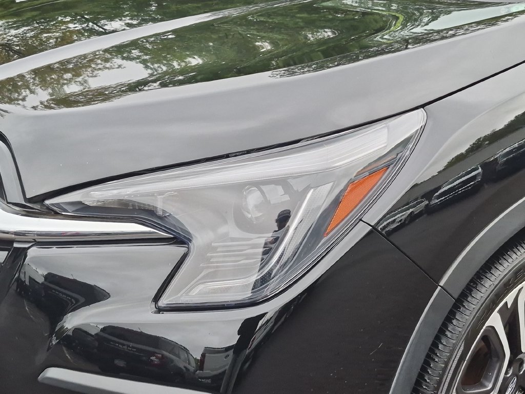 Used 2023 Subaru Ascent Touring AWD/4WD image 3
