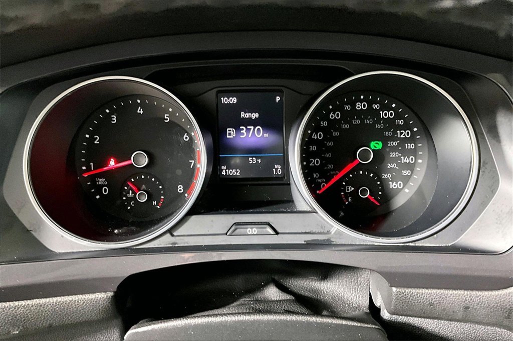 Used 2020 Volkswagen Tiguan SE image 16