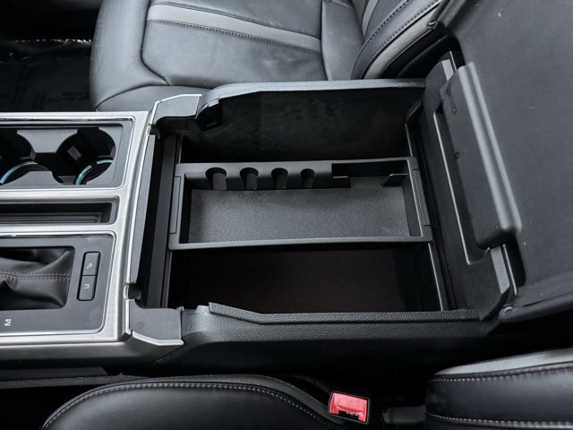 Certified 2019 Ford F150 Platinum w/ Equipment Group 701A Luxury image 27