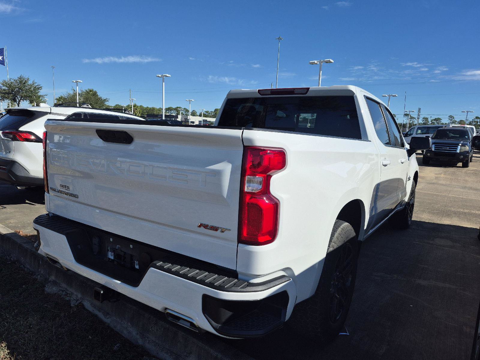 Used 2025 Chevrolet Silverado 1500 RST AWD/4WD image 15
