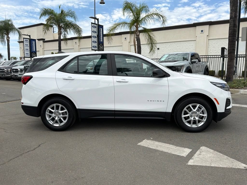 Used 2024 Chevrolet Equinox LS w/ Driver Confidence II Package FWD image 14