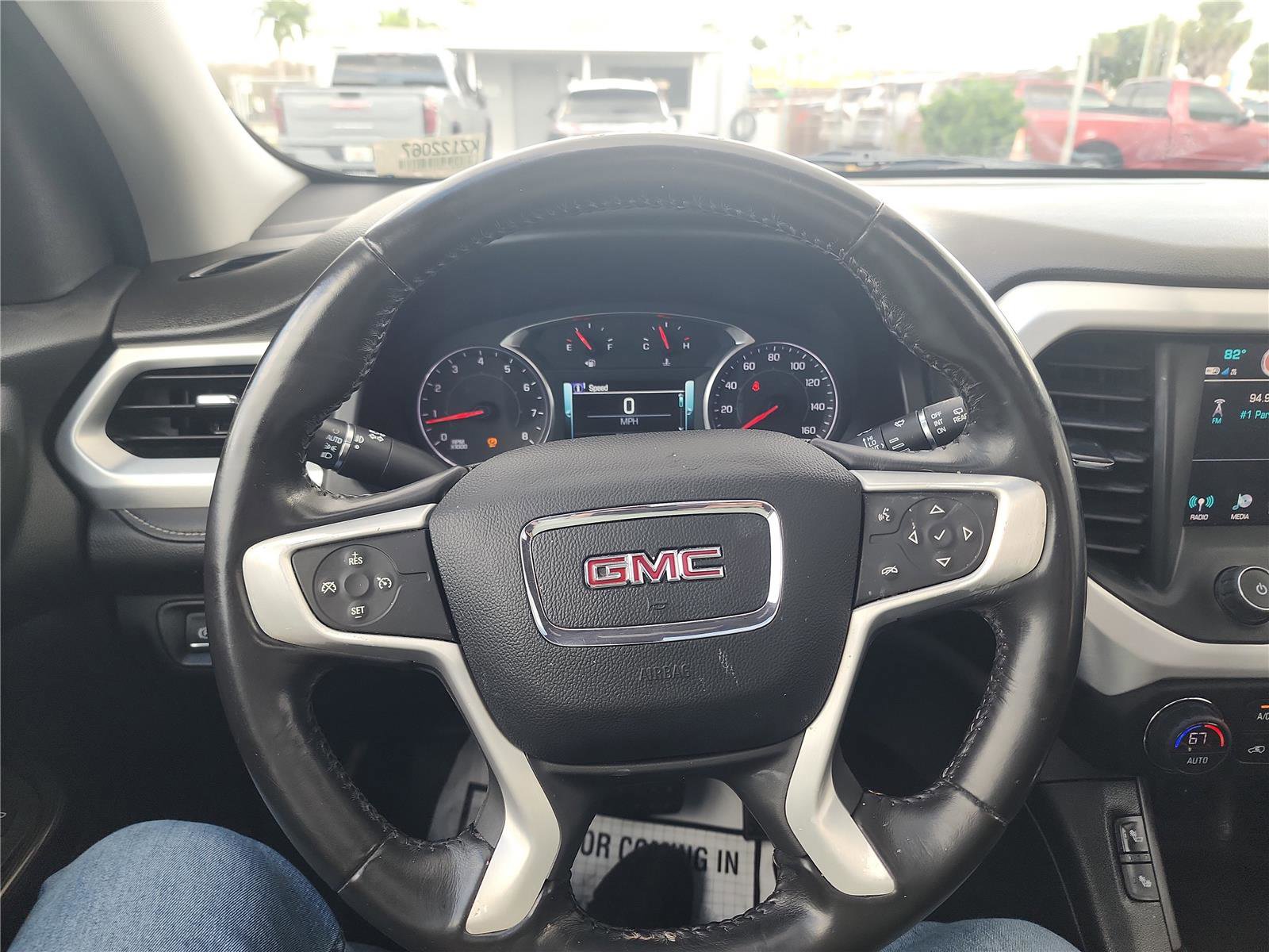 Used 2019 GMC Acadia SLT image 37