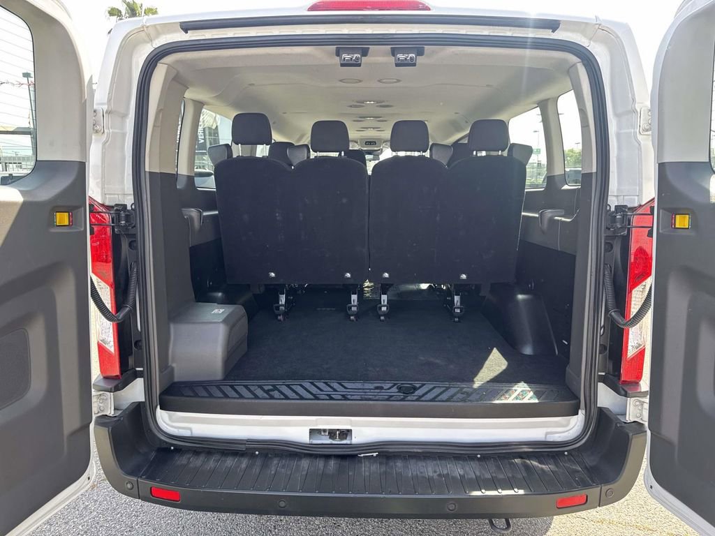Certified 2022 Ford Transit 350 XLT RWD image 8