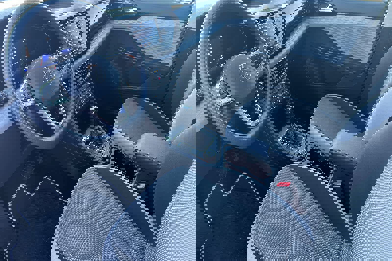 Used 2022 Volkswagen Taos S image 11