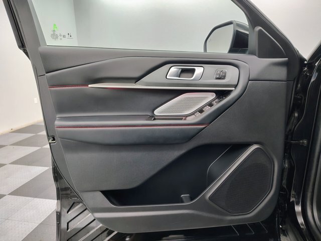 Certified 2025 Ford Explorer ST AWD/4WD image 21