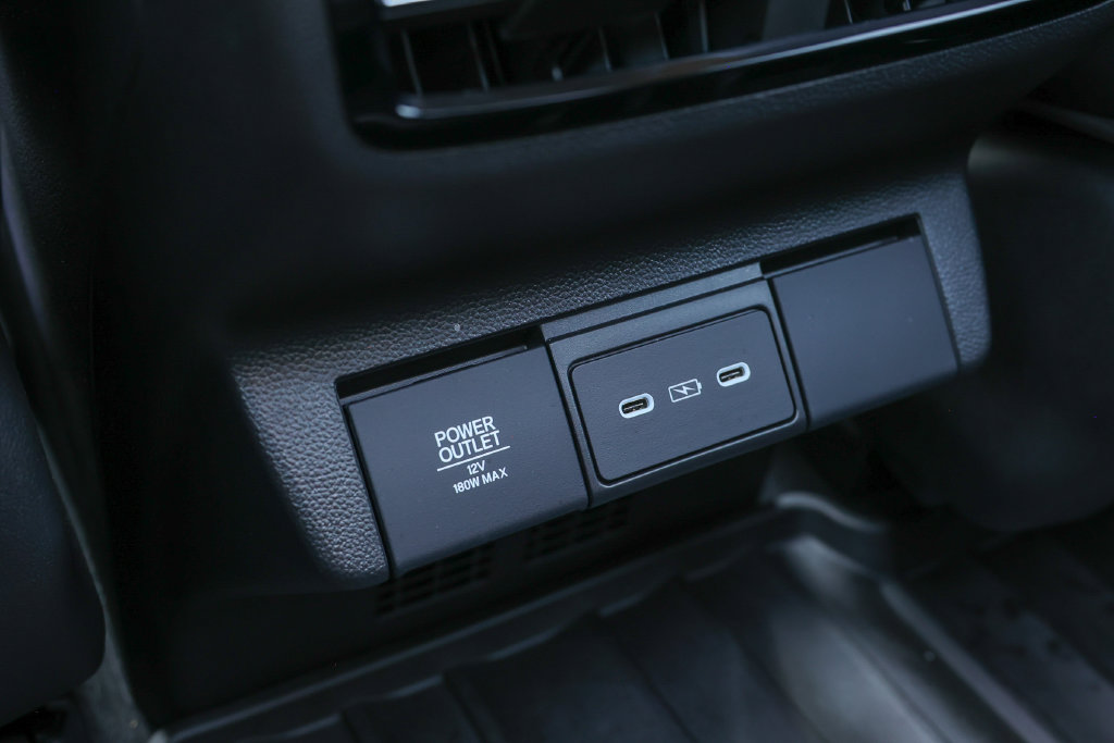 Used 2025 Acura MDX SH-AWD image 44