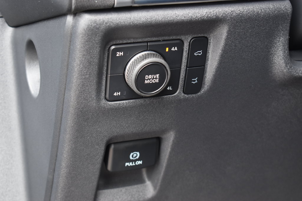 Certified 2025 Ford Expedition Platinum AWD/4WD image 21