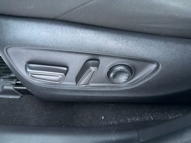 Used 2022 Toyota RAV4 SE image 23