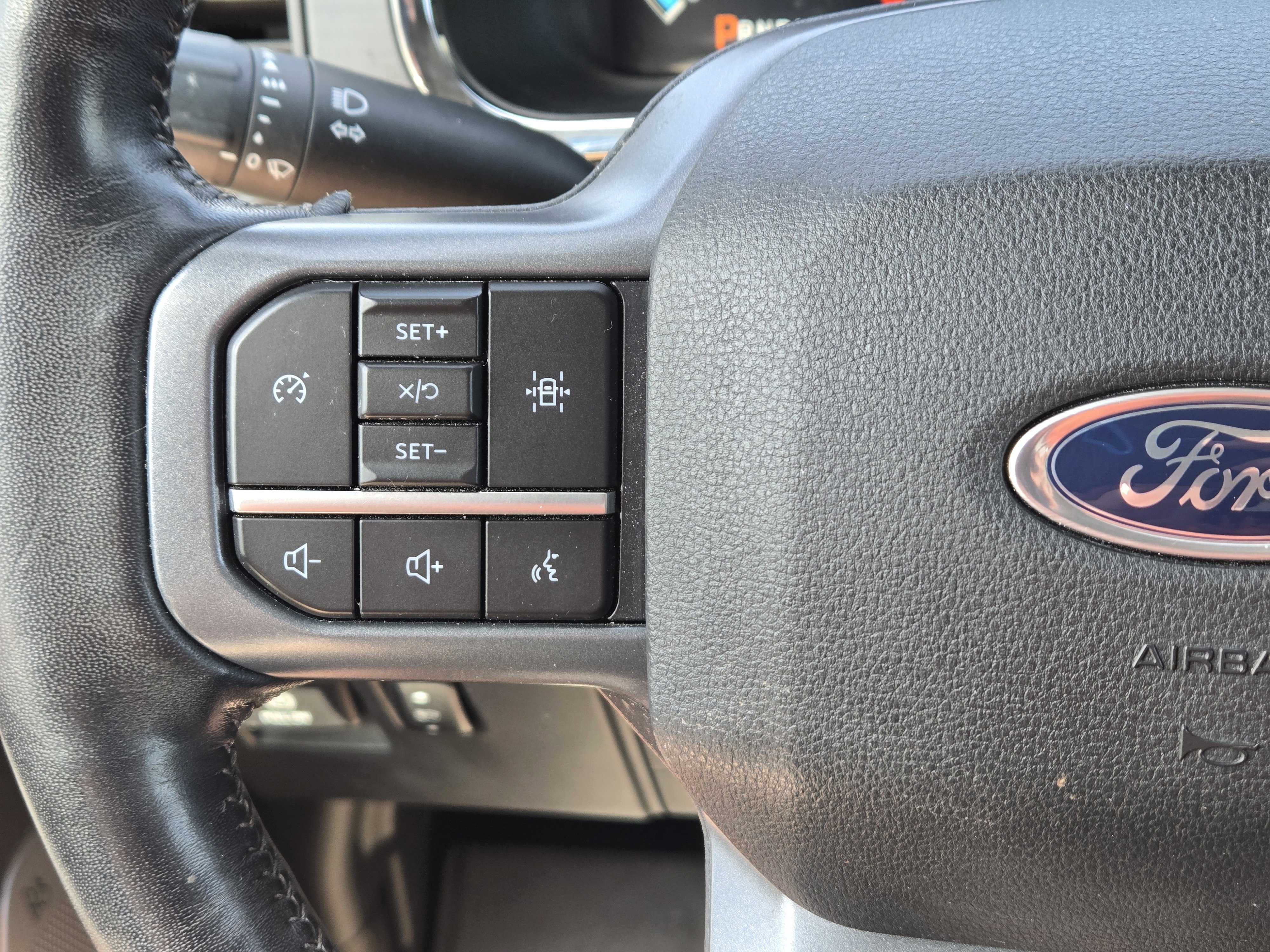 Certified 2023 Ford F150 Lariat w/ Trailer Tow Package AWD/4WD image 24