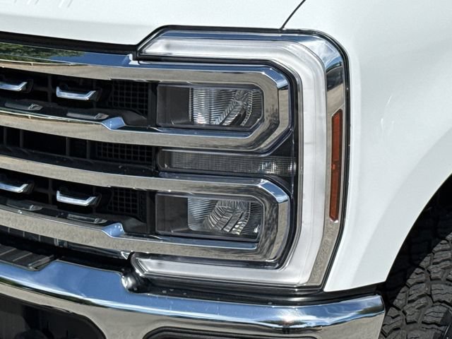 Certified 2024 Ford F250 Lariat AWD/4WD image 4