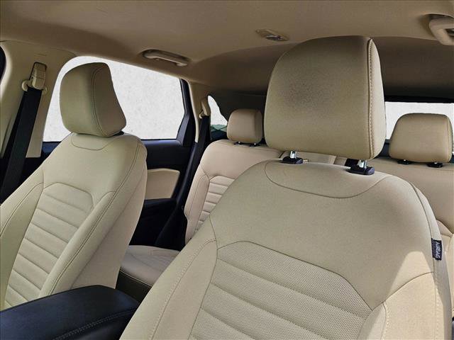 Certified 2024 Ford Edge SE w/ Black Appearance Package AWD/4WD image 19