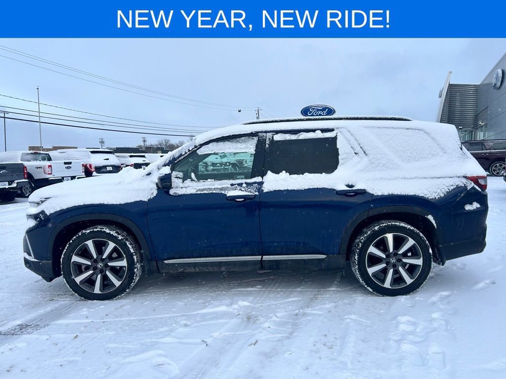 Used 2023 Honda Pilot Touring image 3