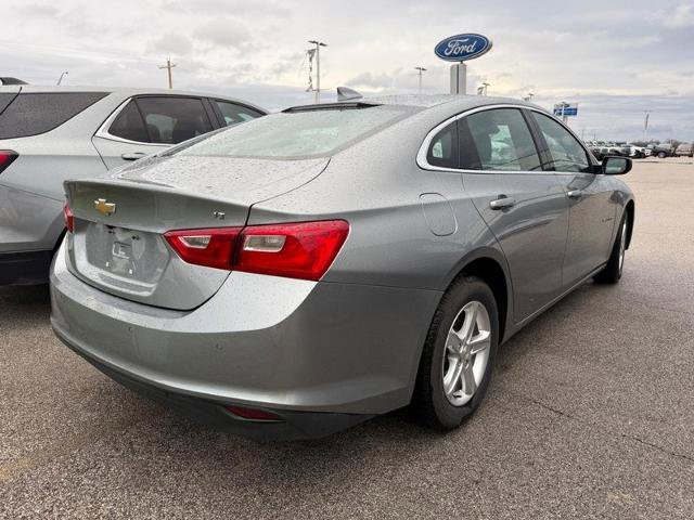 Used 2024 Chevrolet Malibu LT FWD image 3