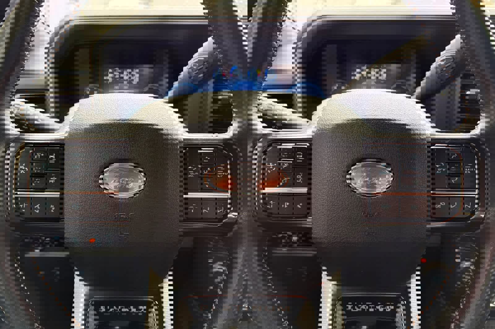 Certified 2023 Ford F350 Platinum w/ FX4 Off-Road Package image 23