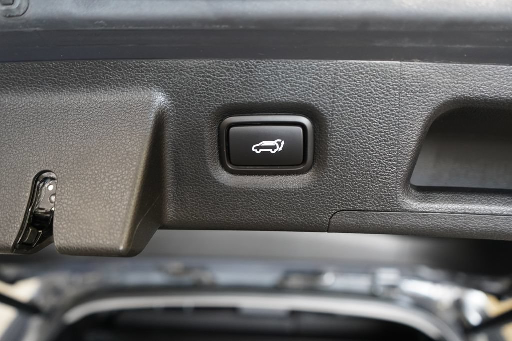Used 2019 Hyundai Santa Fe SEL FWD image 27