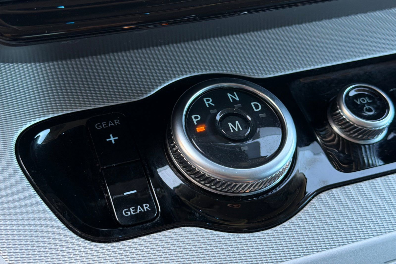 Certified 2025 Ford Expedition Active AWD/4WD image 26