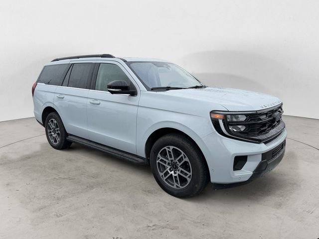 Certified 2025 Ford Expedition Active AWD/4WD image 7