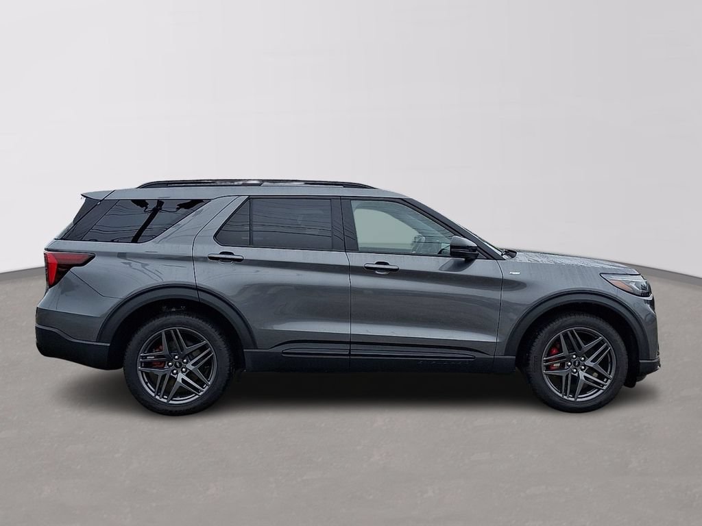 Certified 2026 Ford Explorer ST-Line w/ ST-Line Street Pack AWD/4WD image 7