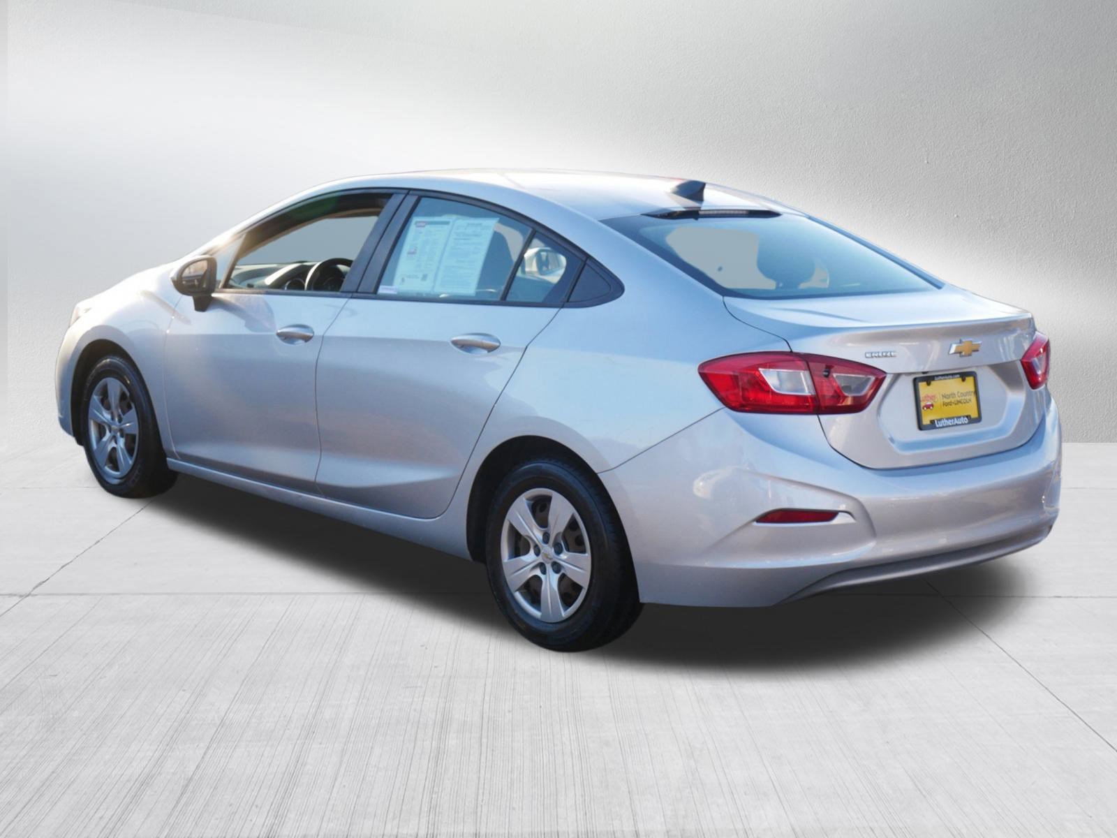 Used 2017 Chevrolet Cruze LS image 3