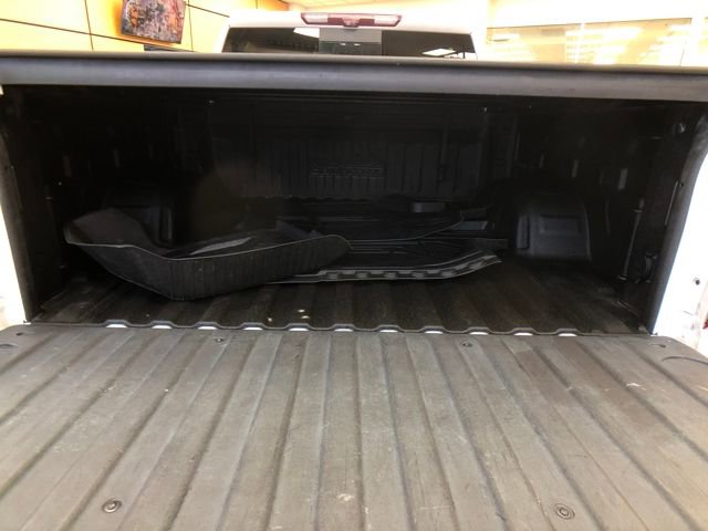 Used 2020 Chevrolet Silverado 1500 High Country w/ Technology Package image 22