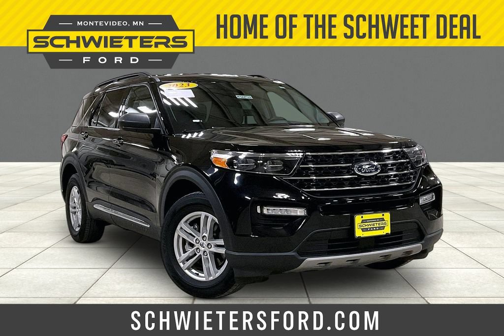 Certified 2023 Ford Explorer XLT w/ Equipment Group 202A