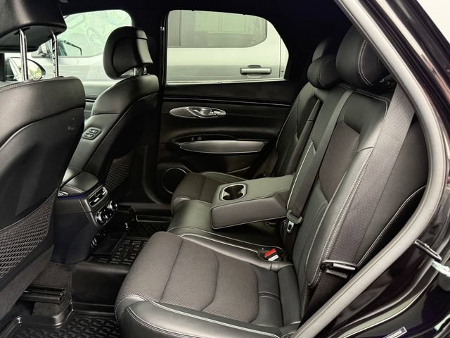 Used 2025 Genesis GV70 2.5T w/ Sport Prestige Package AWD/4WD image 9