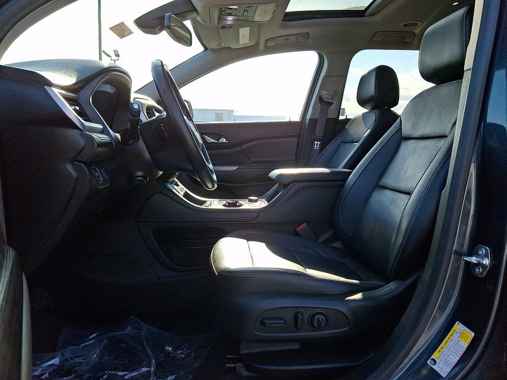 Used 2020 GMC Acadia SLT w/ Premium Package image 14