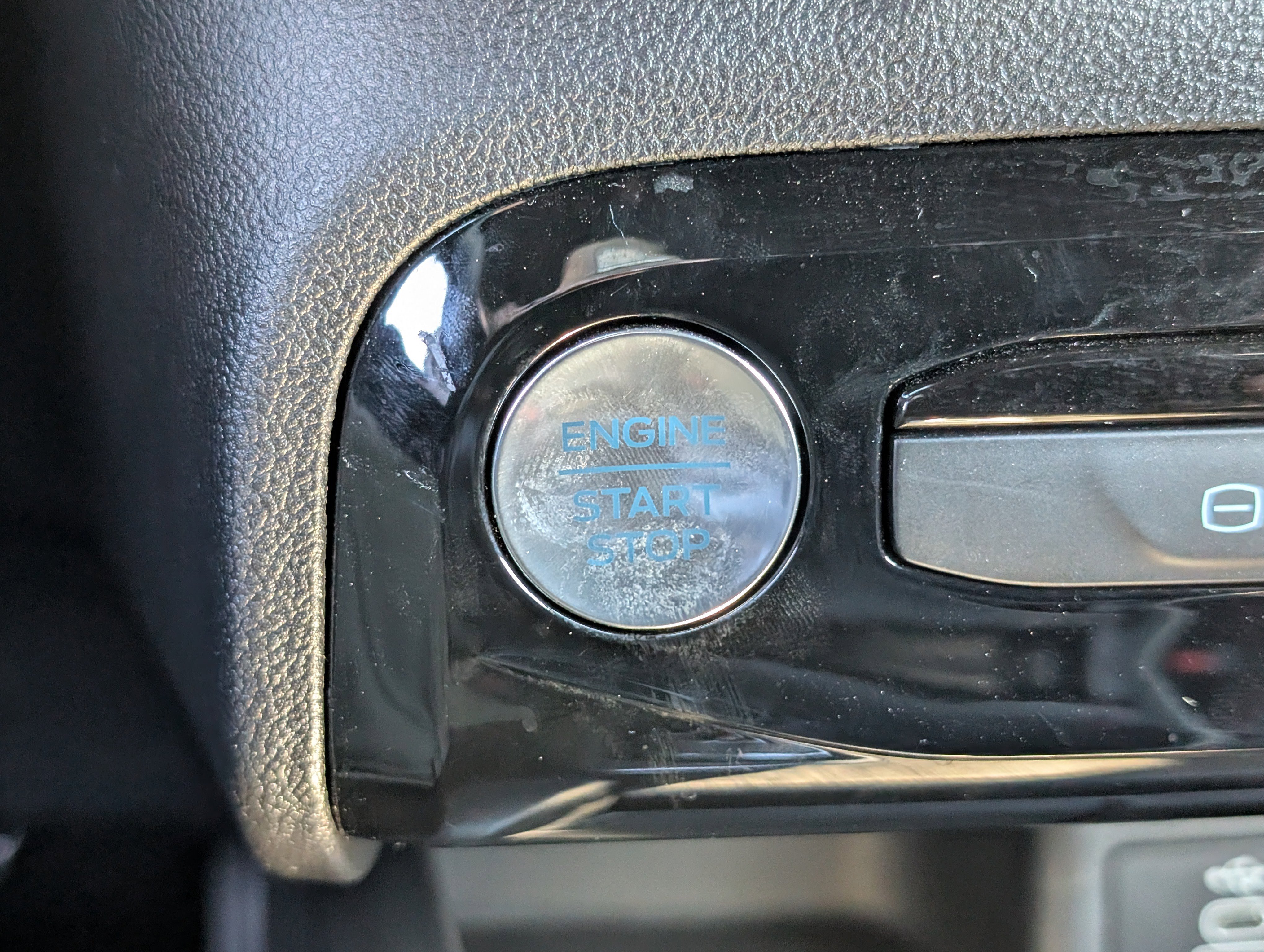 Certified 2025 Ford Escape ST-Line Elite w/ Tech Pack #1 image 25