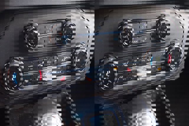 Certified 2025 Ford Bronco Outer Banks image 27